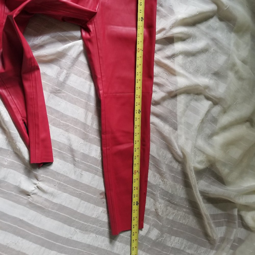 High- Waisted Faux Leather leggings SOLD - Picture 5 of 11